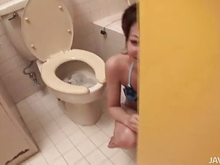 با چربی شکم Fucks sexضربدری در سرطان عروس جوان